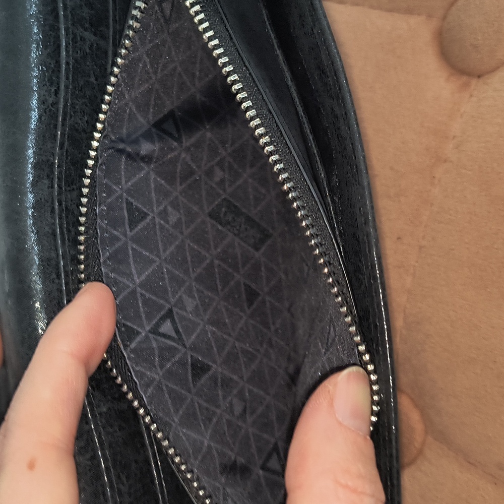 Botkier Trigger Flap Leather Wallet Black - Picture 11 of 12
